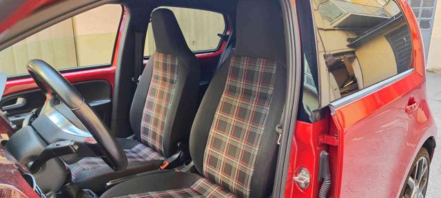 VOLKSWAGEN up! usata, con ESP