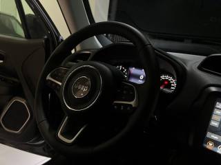 JEEP Renegade usata, con USB