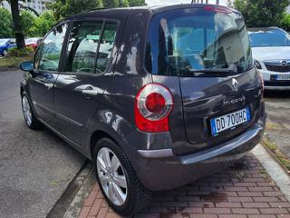 RENAULT Modus usata, con Alzacristalli elettrici