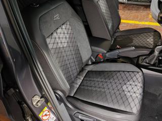 VOLKSWAGEN T-Cross usata, con USB