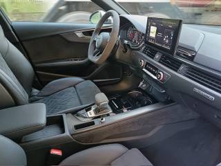 AUDI RS4 usata, con Autoradio