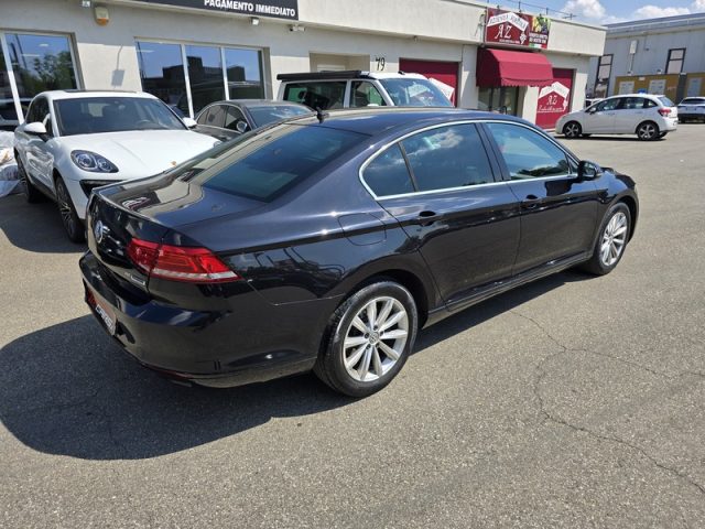 VOLKSWAGEN Passat usata, con Airbag