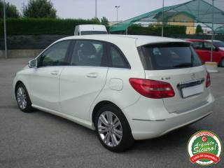 MERCEDES-BENZ B 180 usata, con Autoradio