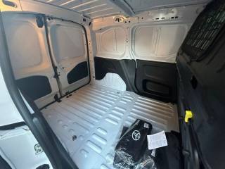 TOYOTA Proace City usata, con Bracciolo