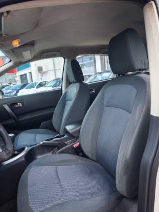 NISSAN Qashqai usata, con Controllo automatico clima