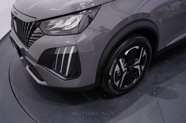 PEUGEOT 2008 usata, con Sensori di parcheggio posteriori