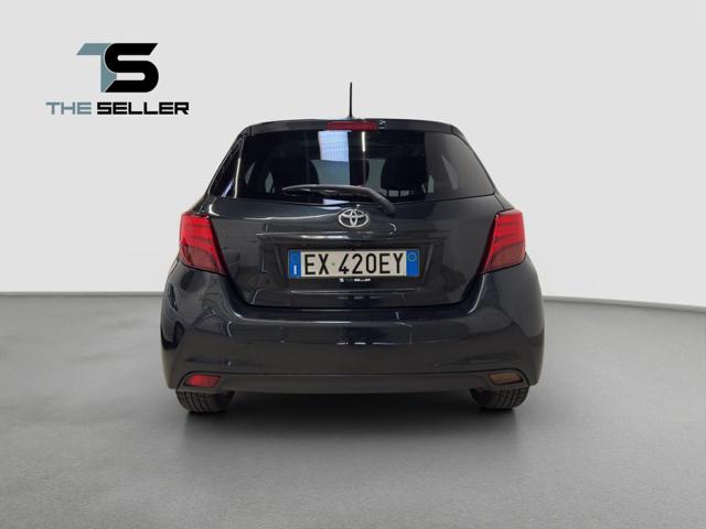 TOYOTA Yaris usata, con Autoradio