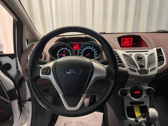 FORD Fiesta usata, con Boardcomputer