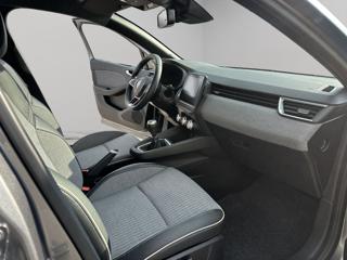 RENAULT Clio usata, con Park Distance Control