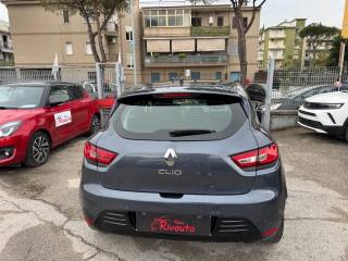 RENAULT Clio usata, con Alzacristalli elettrici