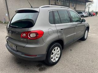 VOLKSWAGEN Tiguan usata, con Autoradio