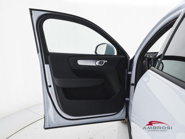 VOLVO XC40 usata 10