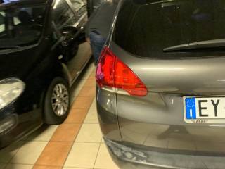 PEUGEOT 2008 usata, con Airbag