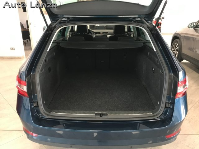 SKODA Superb usata, con Servosterzo