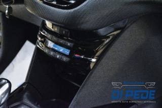 PEUGEOT 2008 usata, con Fari LED