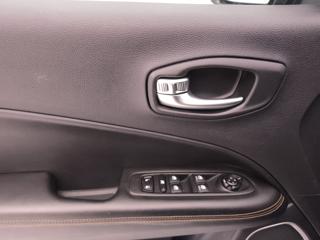 JEEP Compass usata, con Servosterzo