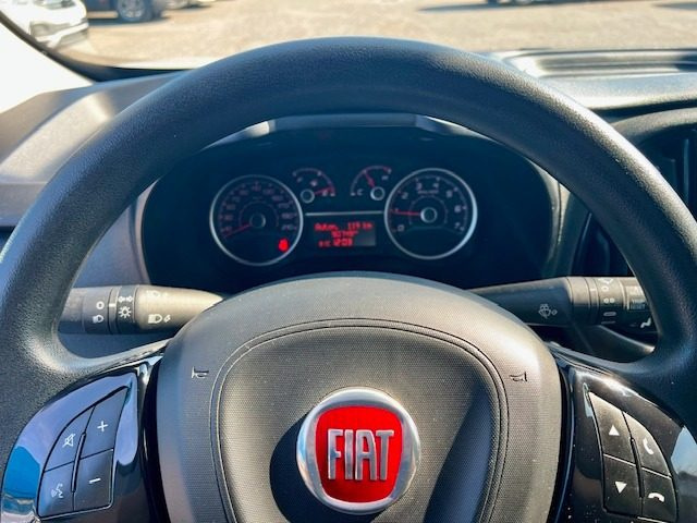 FIAT Doblo usata, con Luci diurne