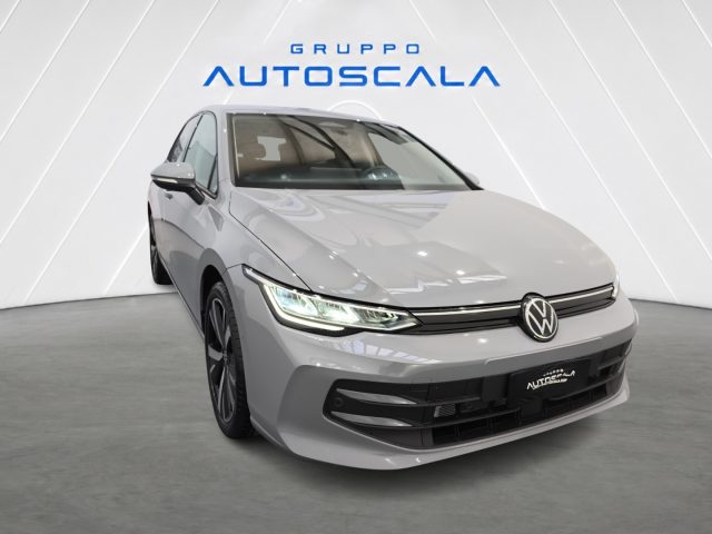 VOLKSWAGEN Golf usata, con Autoradio