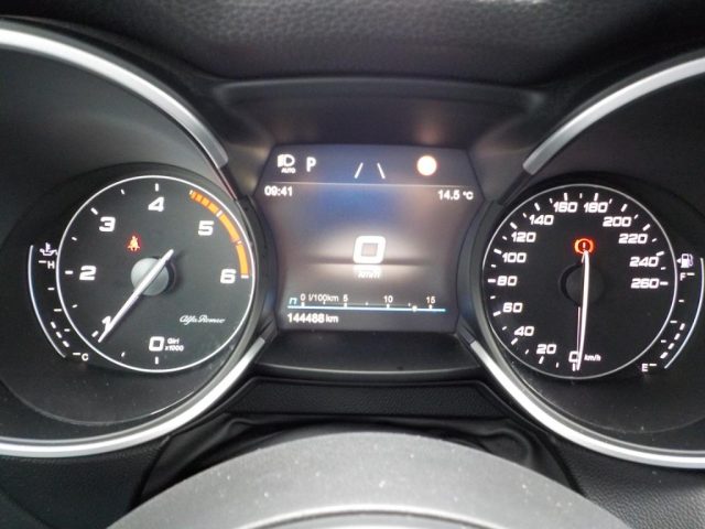 ALFA ROMEO Stelvio usata, con Fari LED