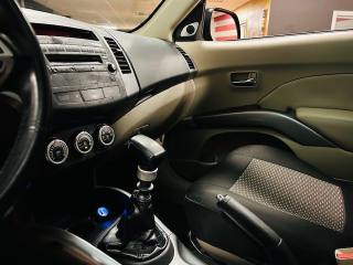 MITSUBISHI Outlander usata, con Bluetooth