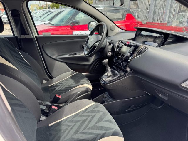 LANCIA Ypsilon usata, con Cronologia tagliandi