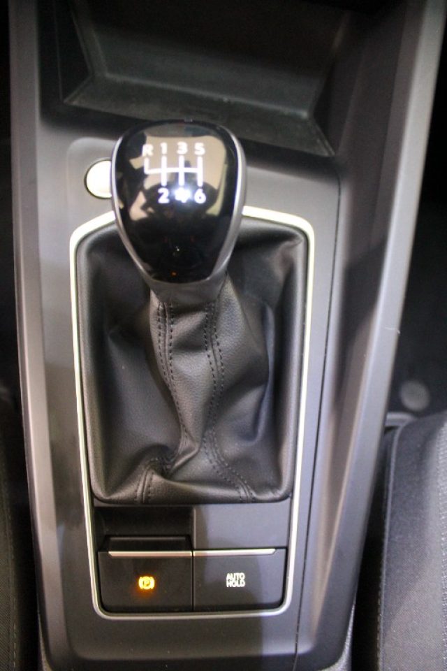 VOLKSWAGEN Golf usata, con Immobilizzatore elettronico