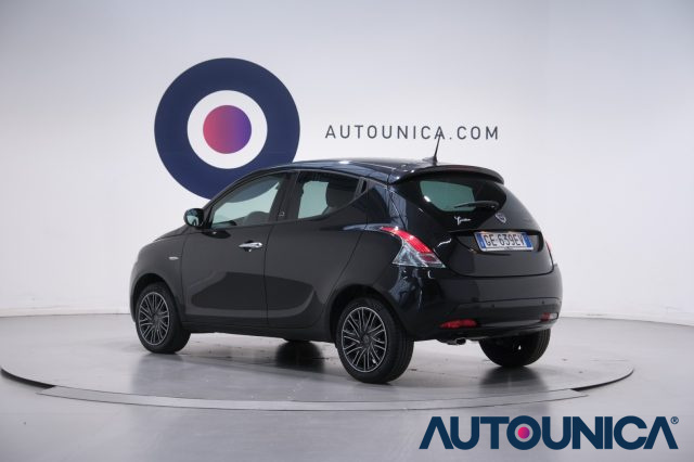 LANCIA Ypsilon usata, con Fari LED