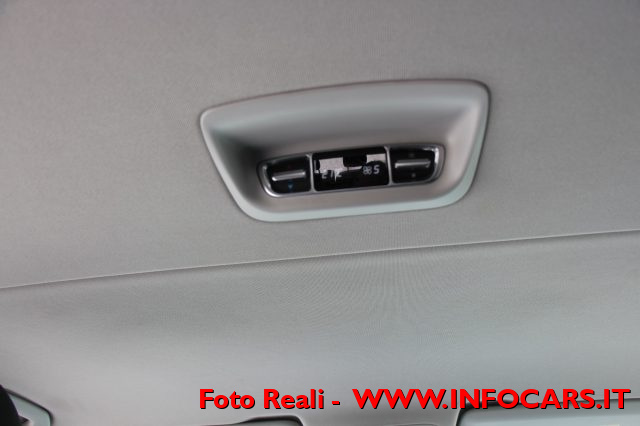 MERCEDES-BENZ V 250 usata, con Fari LED