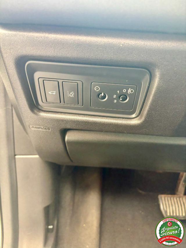 LAND ROVER Discovery Sport usata, con Fari Xenon