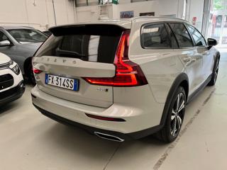 VOLVO V60 Cross Country usata, con Airbag Passeggero