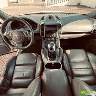 PORSCHE Cayenne usata, con Cerchi in lega