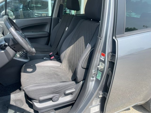 OPEL Agila usata, con Specchietti laterali elettrici