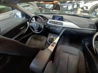 BMW 318 usata, con Fari Xenon