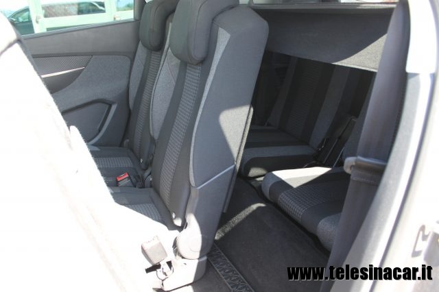 PEUGEOT 5008 usata, con Climatizzatore