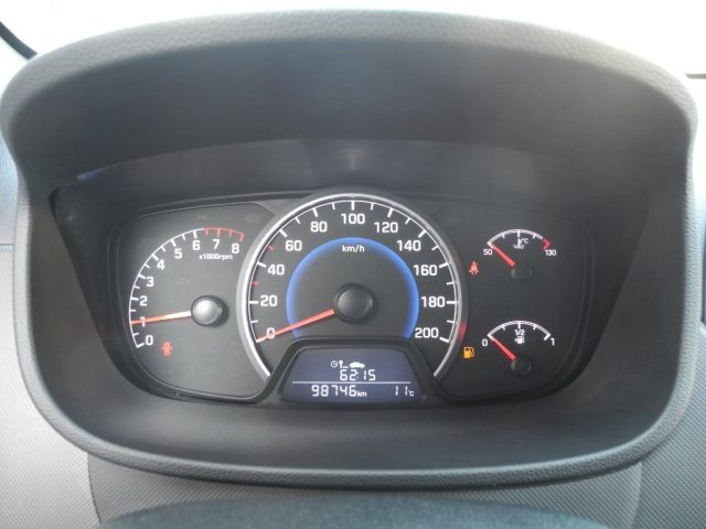 HYUNDAI i10 usata, con Autoradio