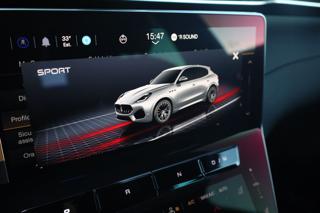 MASERATI Grecale usata, con Volante in pelle