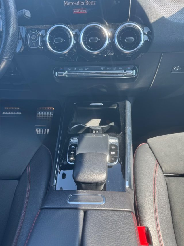 MERCEDES-BENZ B 200 usata, con Fari LED