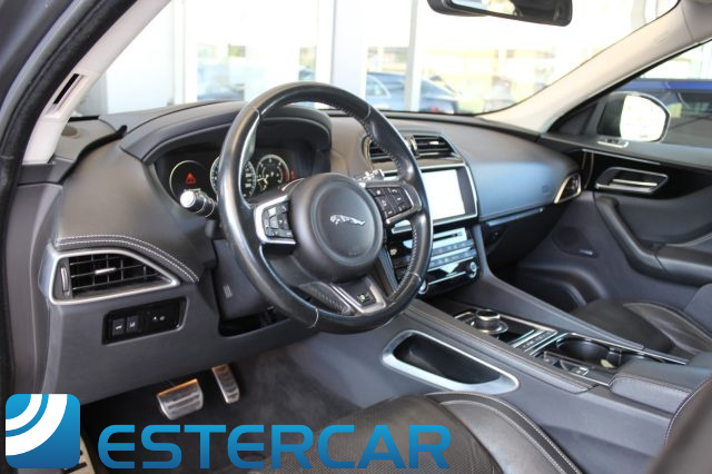 JAGUAR F-Pace usata, con Park Distance Control