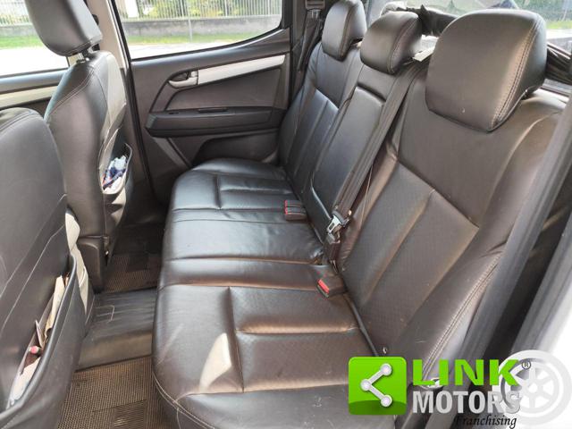 ISUZU D-Max usata, con Autoradio