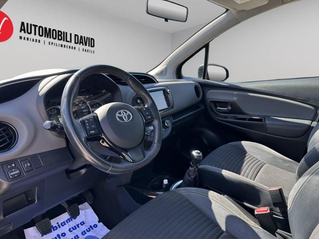 TOYOTA Yaris usata, con Autoradio