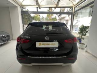 MERCEDES-BENZ GLA 180 usata, con Antifurto