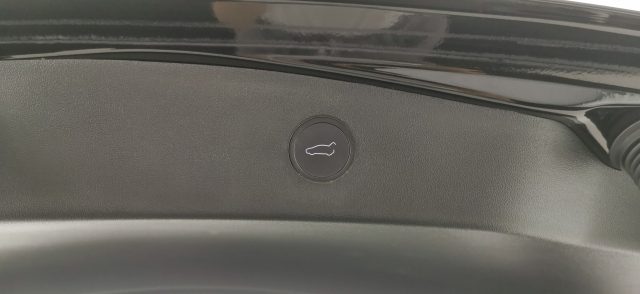 TESLA Model 3 usata, con Bluetooth