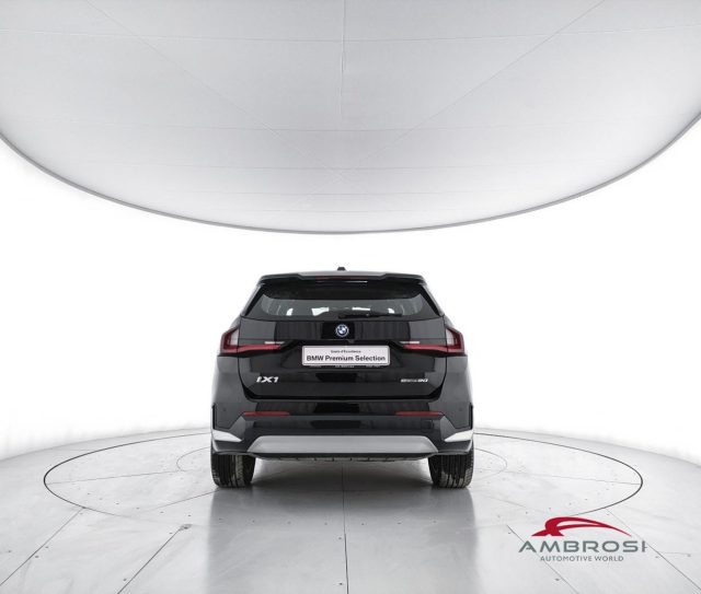 BMW iX1 usata 5