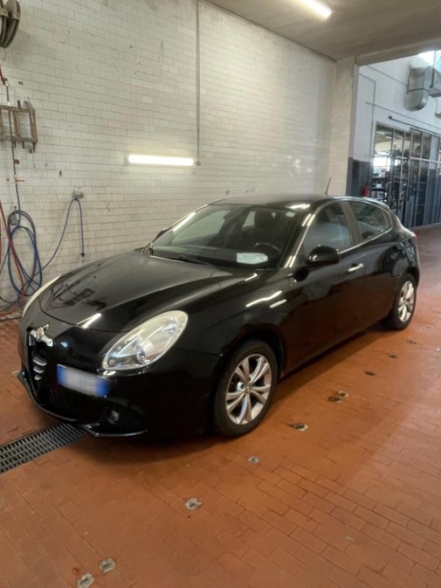 ALFA ROMEO Giulietta usata, con Autoradio