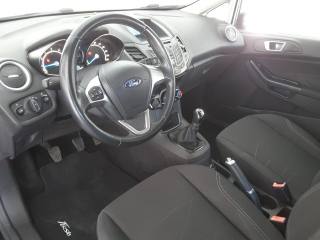 FORD Fiesta usata, con Autoradio