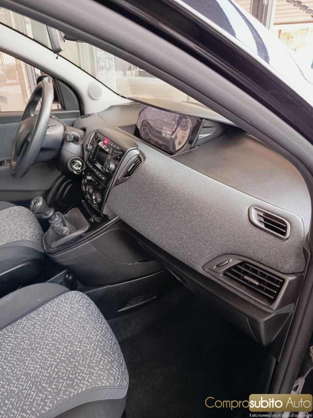 LANCIA Ypsilon usata, con Immobilizzatore elettronico