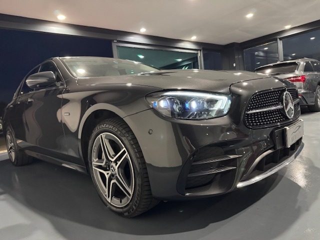 MERCEDES-BENZ E 300 usata, con Airbag Passeggero