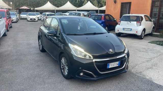 PEUGEOT 208 usata, con Airbag