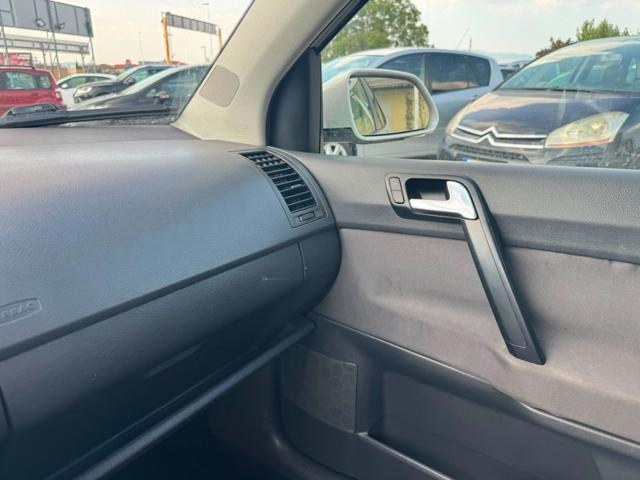 VOLKSWAGEN Polo usata, con Lettore CD