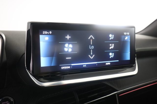 PEUGEOT 2008 usata 10